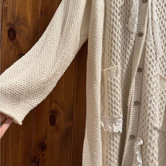 POL Cream Knit Cardigan with Lace Trim - Picture 2 of 8